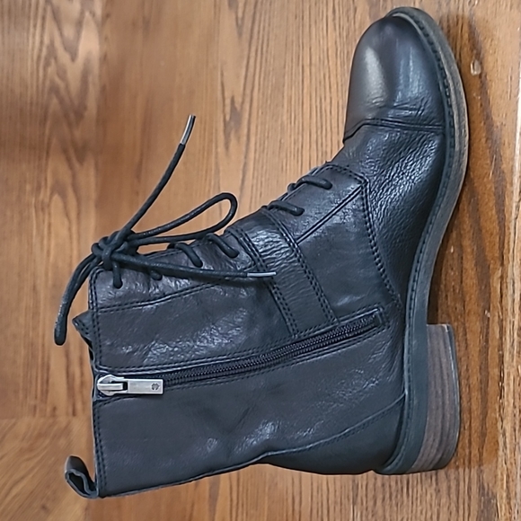 Lucky Brand Nolan Black Leather Moto Boots - Picture 3 of 10